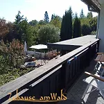 Zuhause Am Wald
