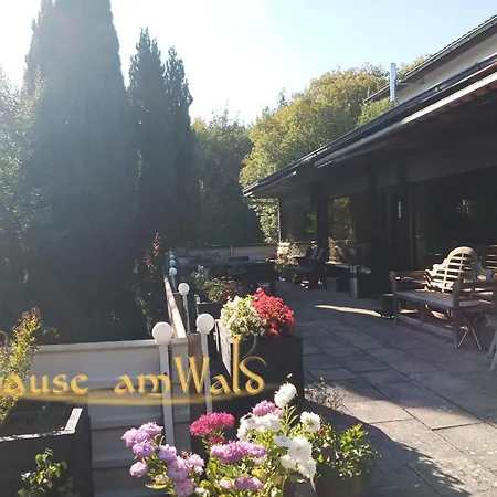 Zuhause Am Wald *