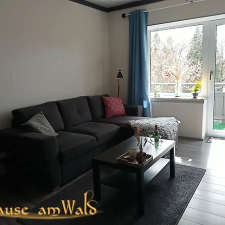 Zuhause Am Wald